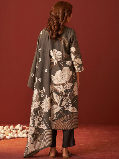 Dhiyona IE Floral Printed Beads and Stones Kurta With Trousers & \Dupatta