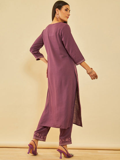 Dhiyona SO Women's Purple Floral Yoke Design Thread Work Straight Kurta With Trousers