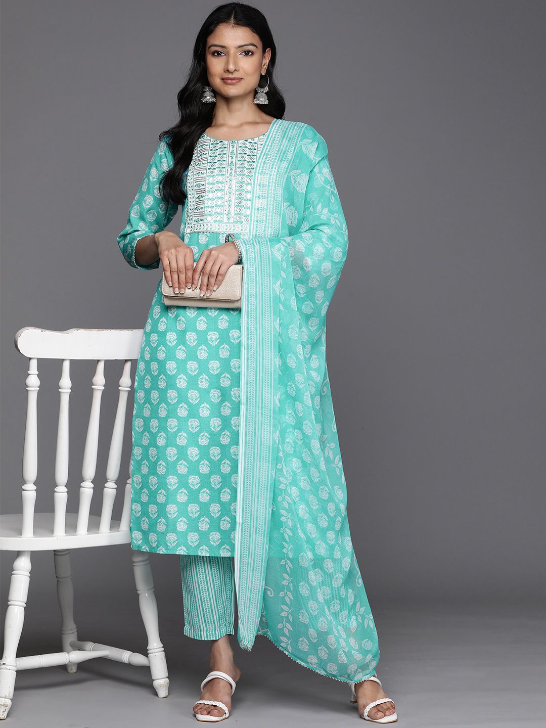 Floral Printed Regular Sequinned Pure Cotton Kurta With Trousers & Dupatta