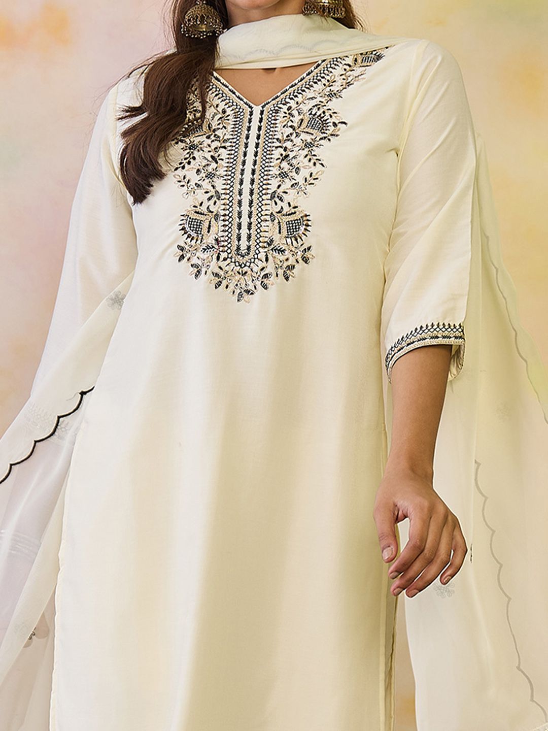 Women Ethnic Motifs Embroidered Regular Thread Work Kurta with Trousers & With Dupatta