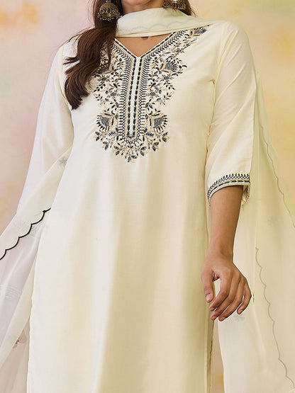 Women Ethnic Motifs Embroidered Regular Thread Work Kurta with Trousers & With Dupatta