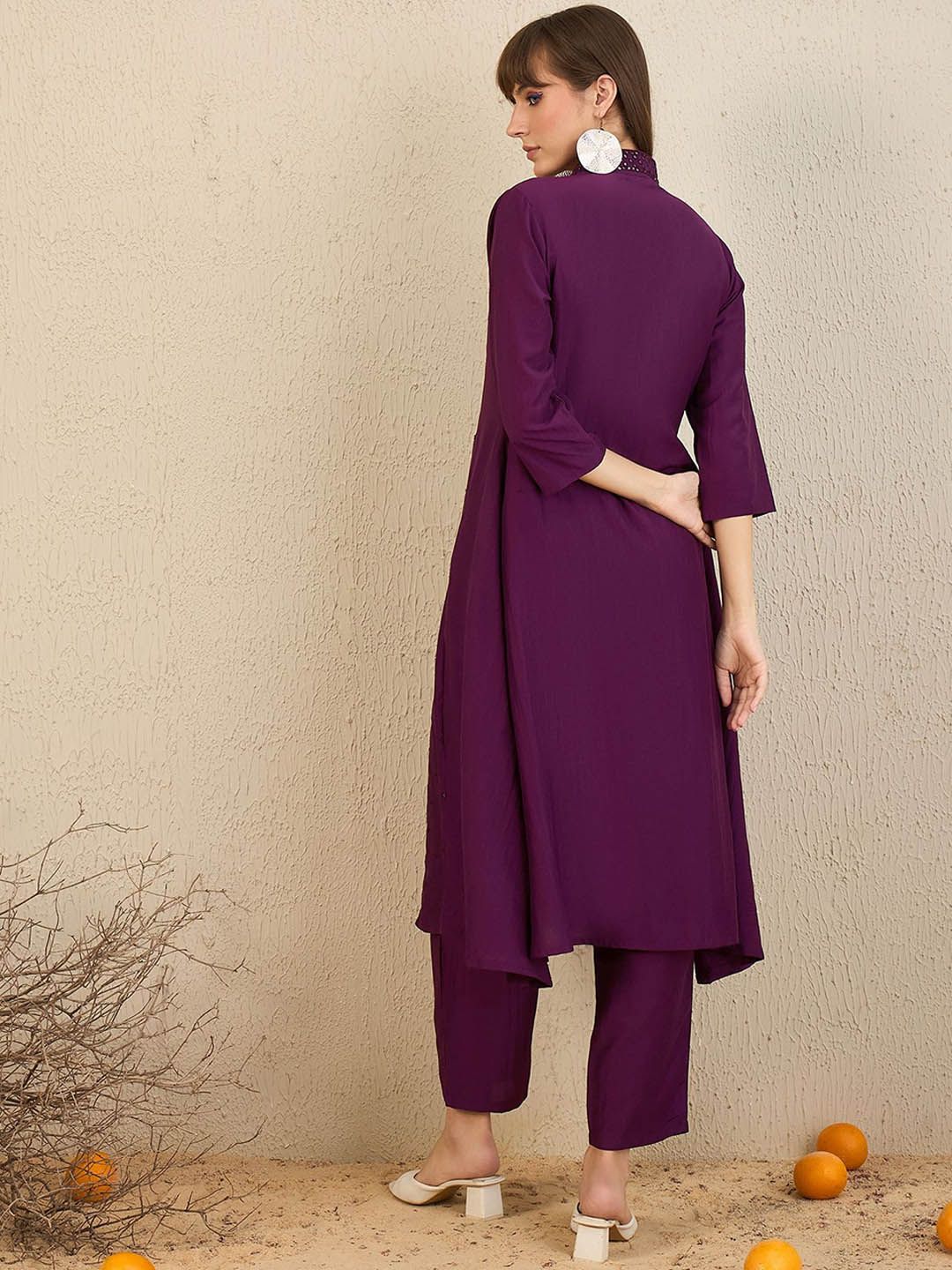 Dhiyona IE Embroidered Three-Quarter Sleeves Tunic With Trouser