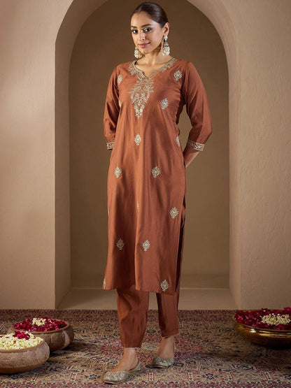 Dhiyona IE Women Ethnic Motifs Embroidered Regular Liva Kurta with Trousers & With Dupatta