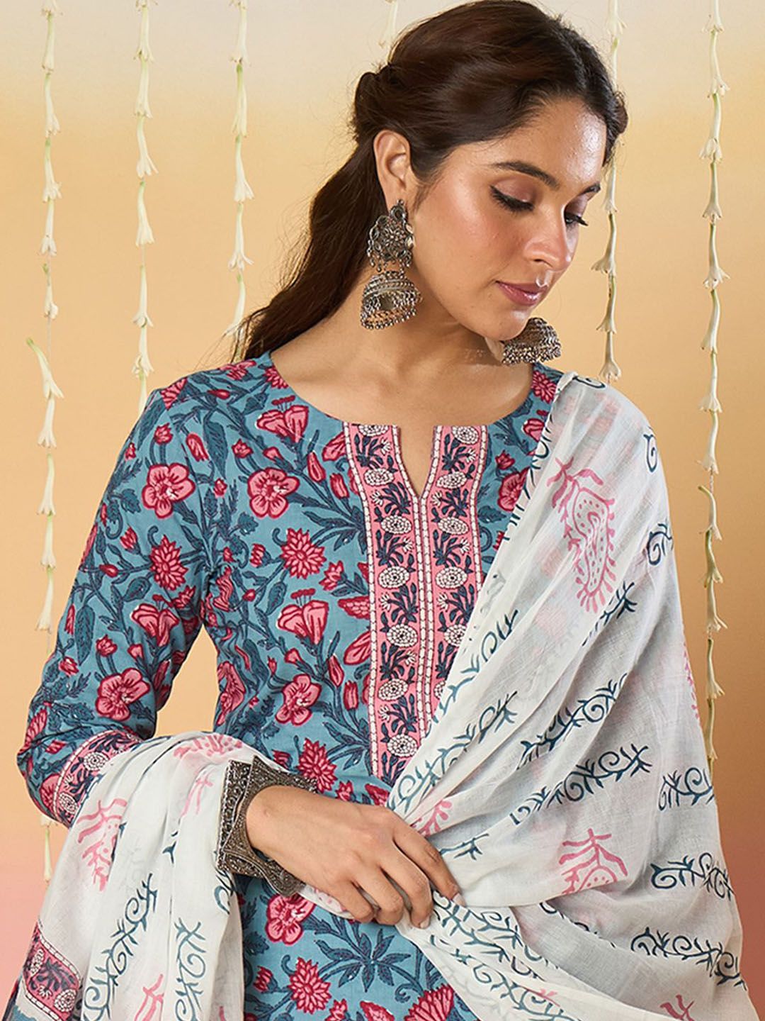 Dhiyona IE Floral Printed Notch Neck Pure Cotton Kurta With Trousers & Dupatta