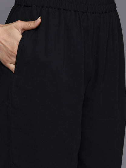 Dhiyona VA Women's Zari Embroidered Kurta Set