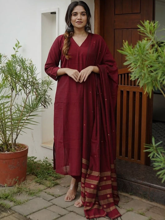 Dhiyona KL Women Solid Viscose Rayon Kurta Sets With Dupatta