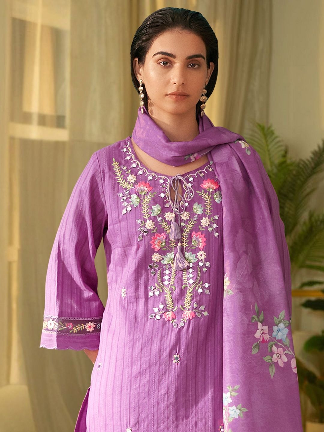 Women Floral Embroidered Regular Thread Work Pure Cotton Kurta with Trousers & With Dupatta