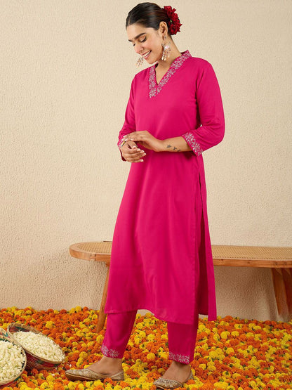 Dhiyona IE V-Neck Tunic With Trouser