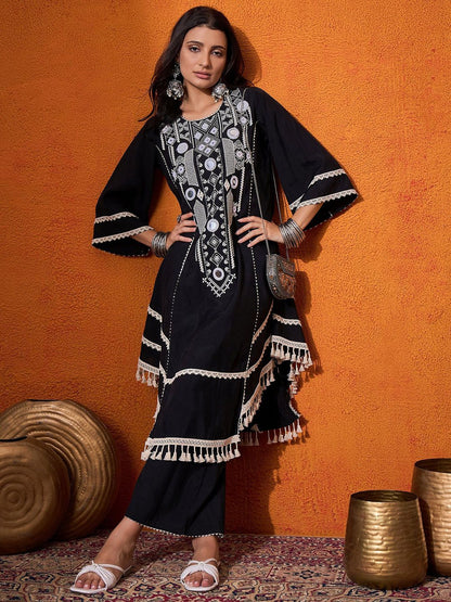 Dhiyona SN Women's Floral Embroidered Regular A-Line Kurta with Palazzo
