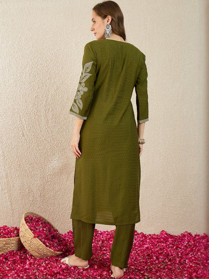 Dhiyona IE Printed V-Neck Three-Quarter Sleeves Cotton Top With Trousers