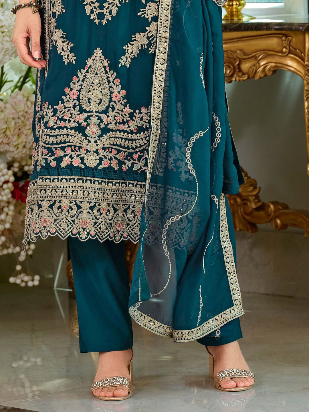 Dhiyona IE Women's Women Ethnic Motifs Embroidered Kurta & Trouser With Dupatta