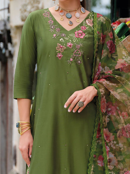 Floral Embroidered V-Neck Thread Work Liva Straight Kurta & Trousers With Dupatta