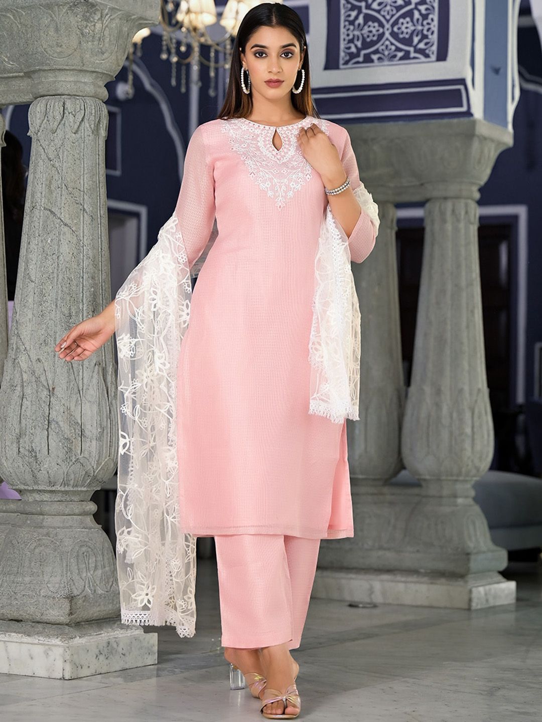 Dhiyona VA Women'sEthnic Motifs Embroidered Regular Thread Work Kurta with Trousers & Dupatta