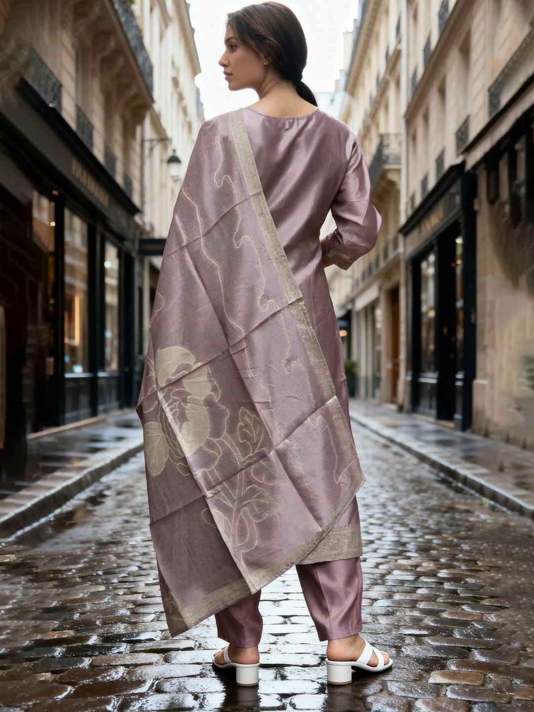 Women Regular Kurta with Trousers & With Dupatta