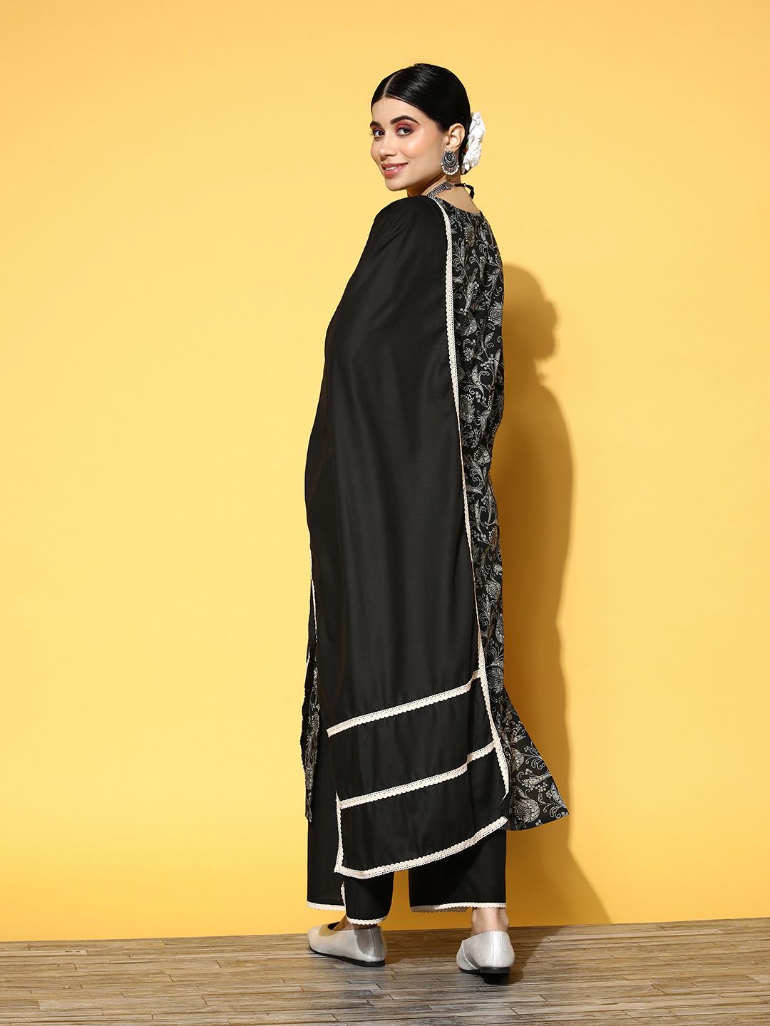 Dhiyona IE Women Black Ethnic Motifs Printed Kurta with Trousers & With Dupatta