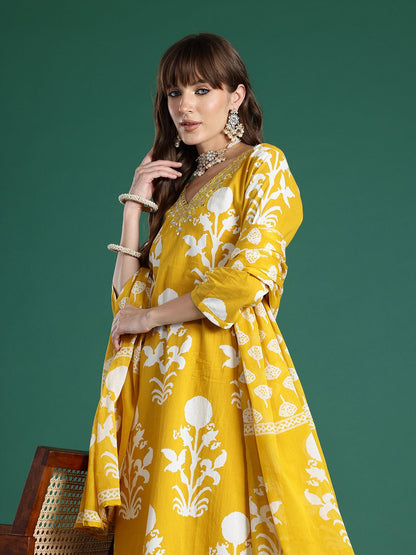 Dhiyona IE Floral Printed Mirror Work Pure Cotton Kurta with Trousers & With Dupatta