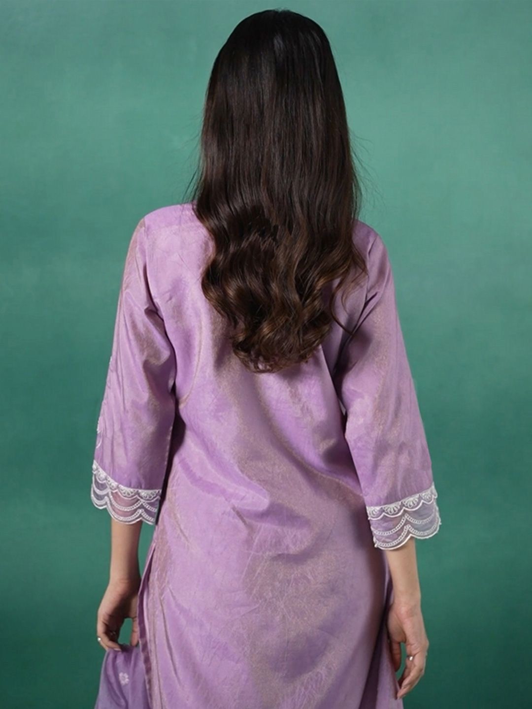 Women Floral Embroidered Regular Thread Work Kurta with Trousers & Dupatta