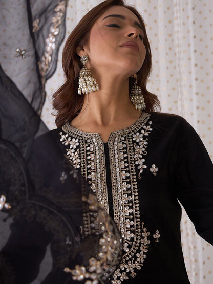 Dhiyona IE Ethnic Motifs Embroidered V-Neck Thread Work Kurta with Trousers & Dupatta