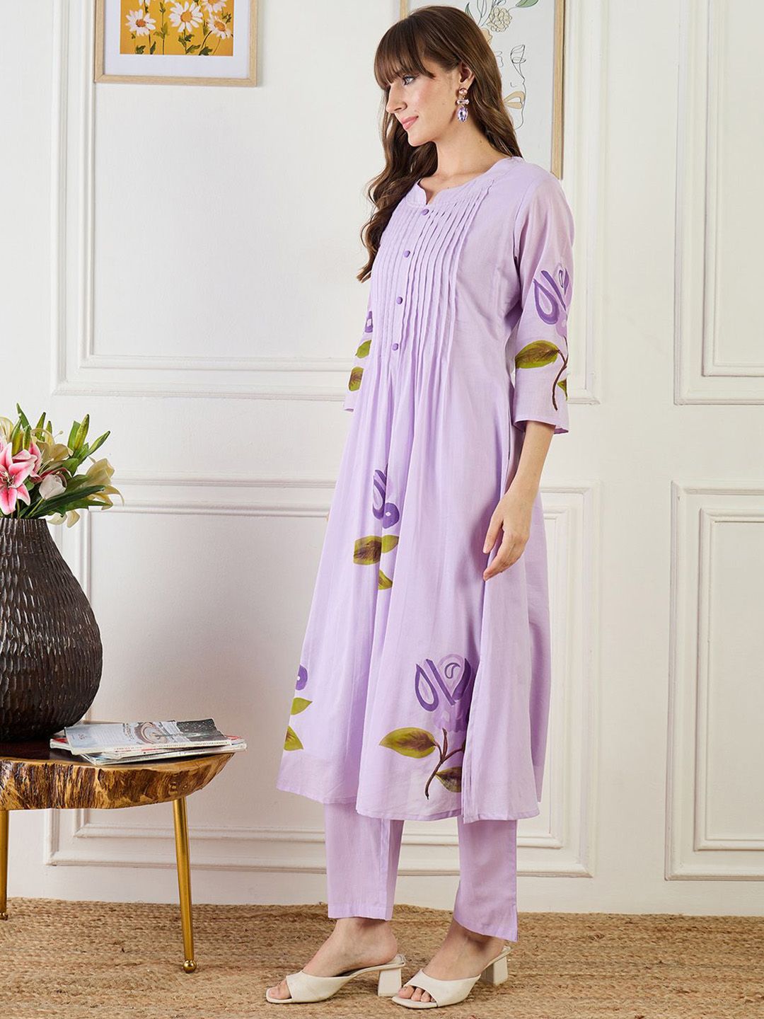 Women Floral Printed Cotton A-Line Kurta with Trousers