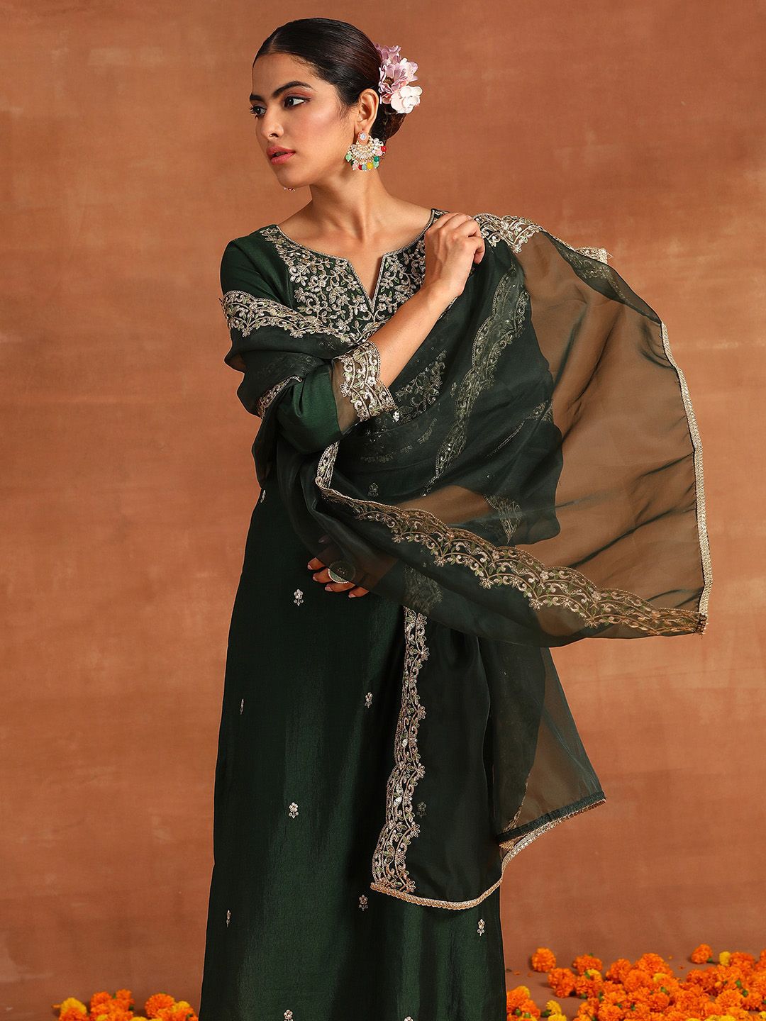 Floral Embroidered Thread Work Liva Kurta with Trousers & Dupatta