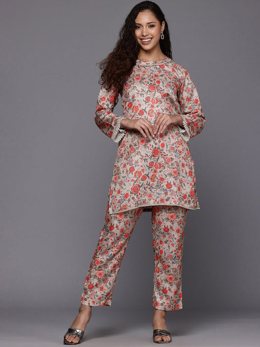 Dhiyona VA Women'sGrey Floral Printed Mandarin Collar Straight Kurta With Trousers