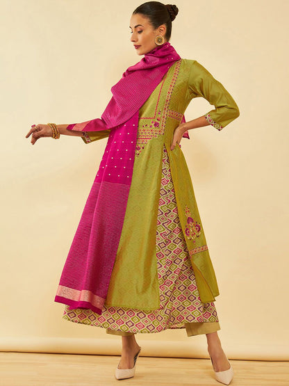 Dhiyona SO Women's Olive Floral Embroidered Thread Work Layered A-Line Kurta With Trousers & Dupatta