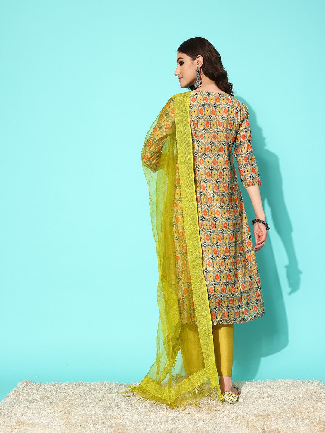 Dhiyona VA Women'sPrinted Panelled Kurta with Trousers & With Dupatta