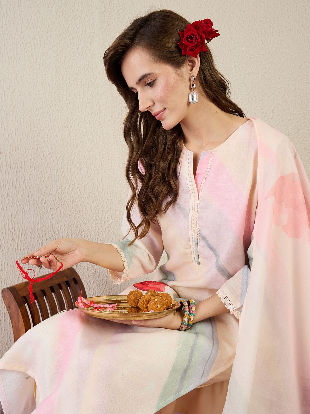 Dhiyona IE Floral Printed Notch Neck Straight Kurta With Trouser & Dupatta