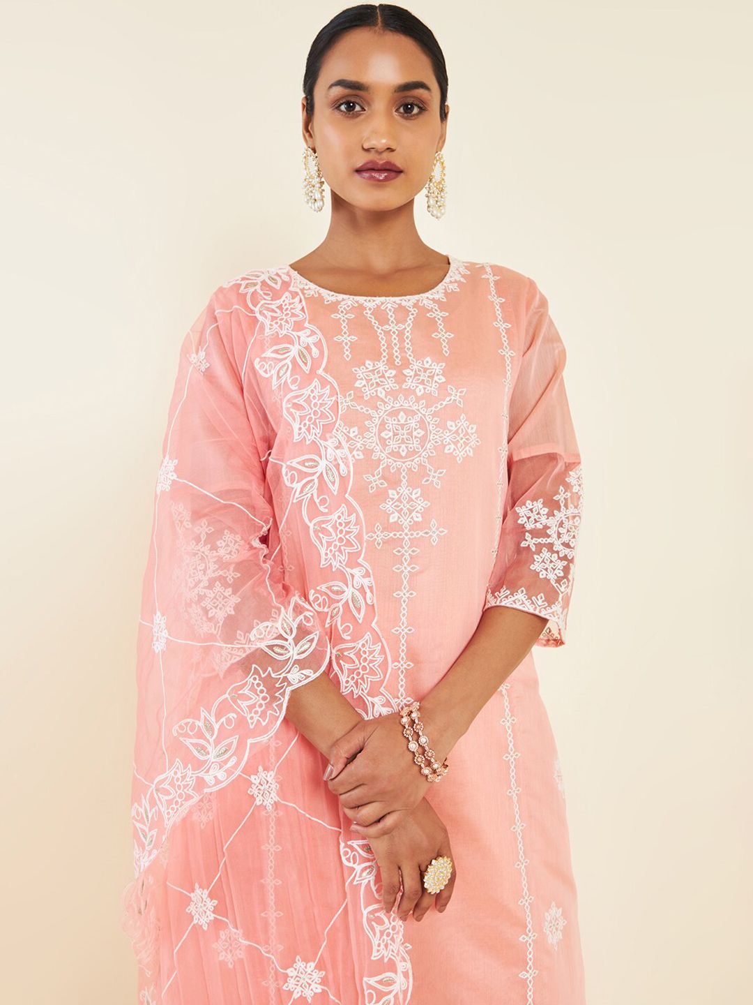 Dhiyona SO Women's Pink & White Floral Embroidered Chanderi Silk Kurta With Trousers & Dupatta