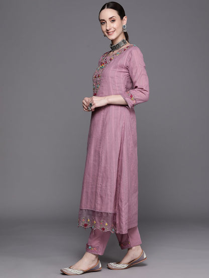 Floral Embroidered Regular Thread Work Pure Cotton Kurta With Trousers & Dupatta