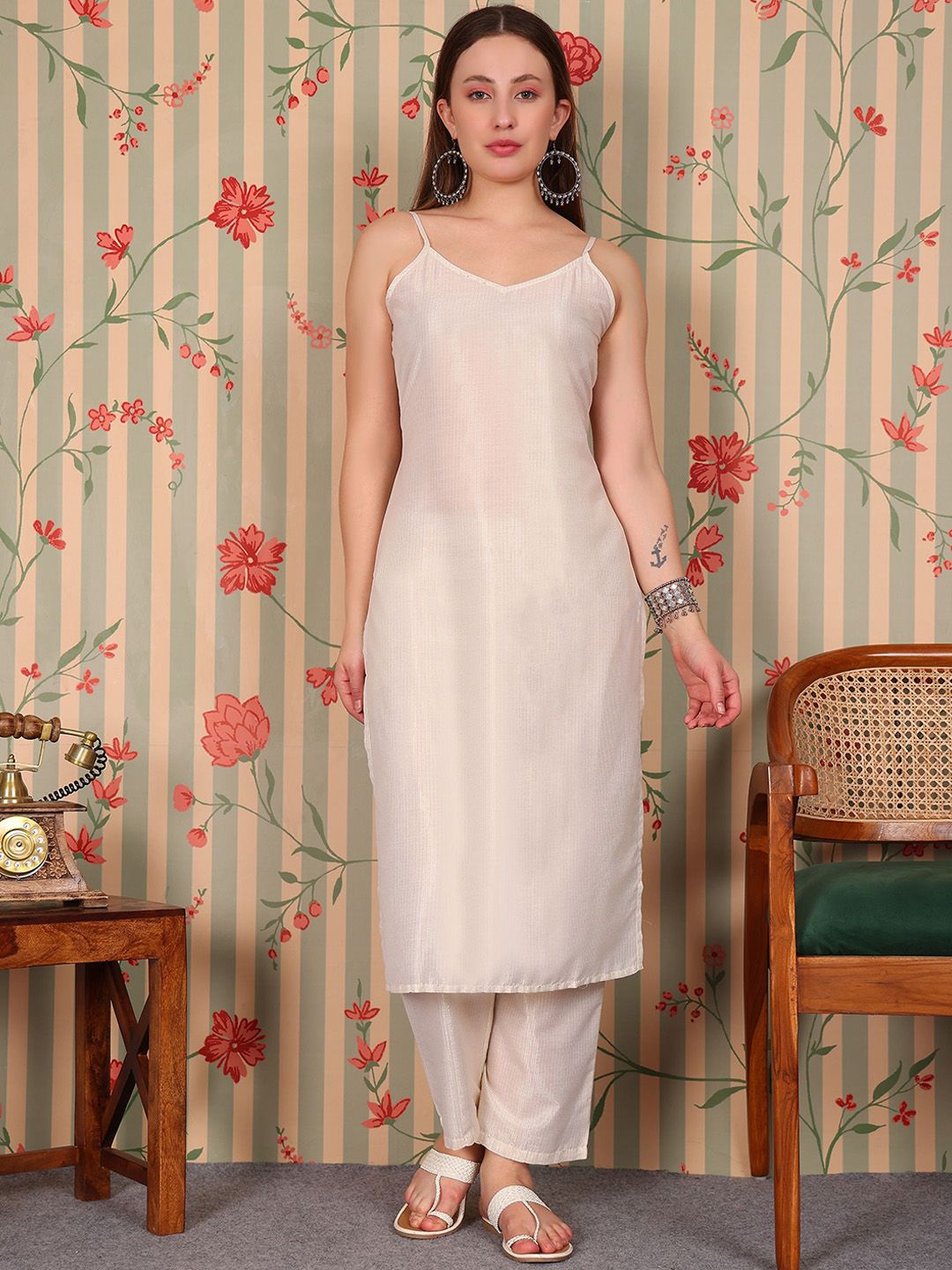 Dhiyona OD  Striped V-Neck Pure Cotton Kurta with Trousers & Dupatta