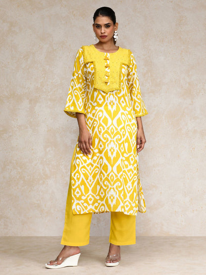Dhiyona VA Women'sEthnic Motifs Printed Round Neck Straight Kurta With Trousers