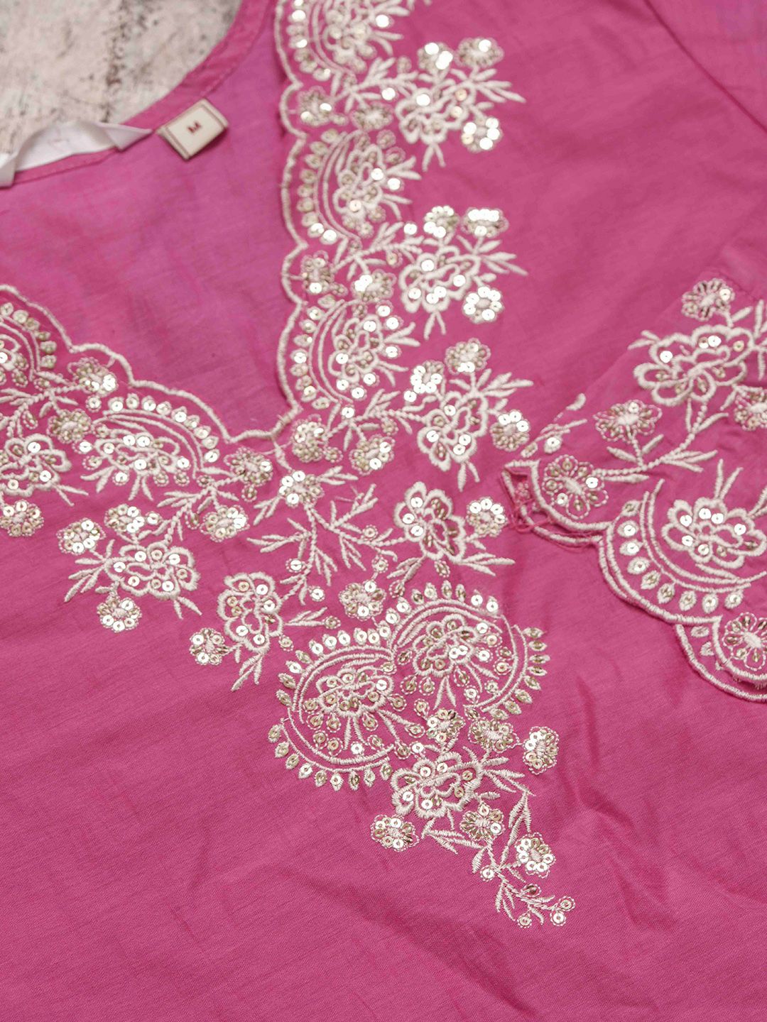 Dhiyona PD Women Floral Embroidered V Neck Kurta With Trousers & Dupatta