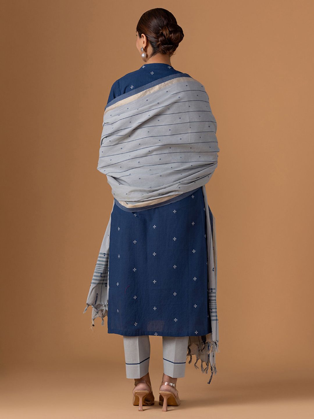 Dhiyona WP Women Ethnic Motifs Embroidered Regular Thread Work Pure Cotton Kurta with Trousers & With Dupatta