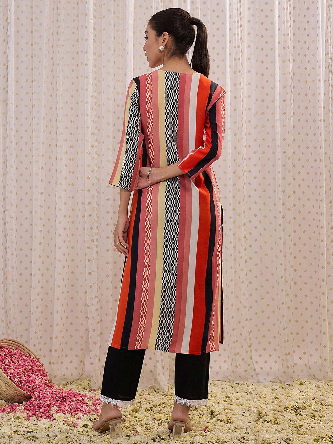 Dhiyona IE Women Printed Kurta