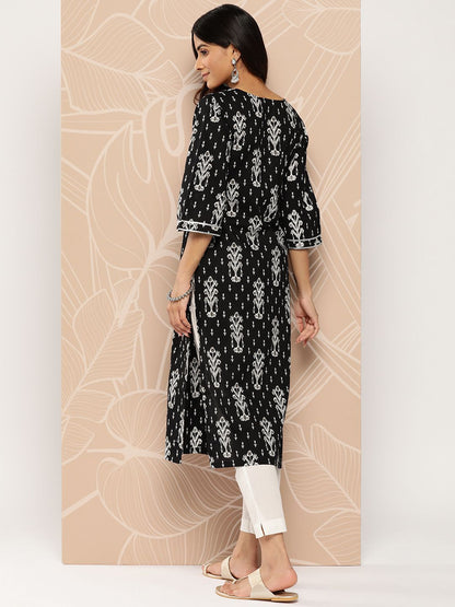 Dhiyona LB Women's Ethnic Motifs Embroidered Flared Sleeves Gotta Patti Kurta