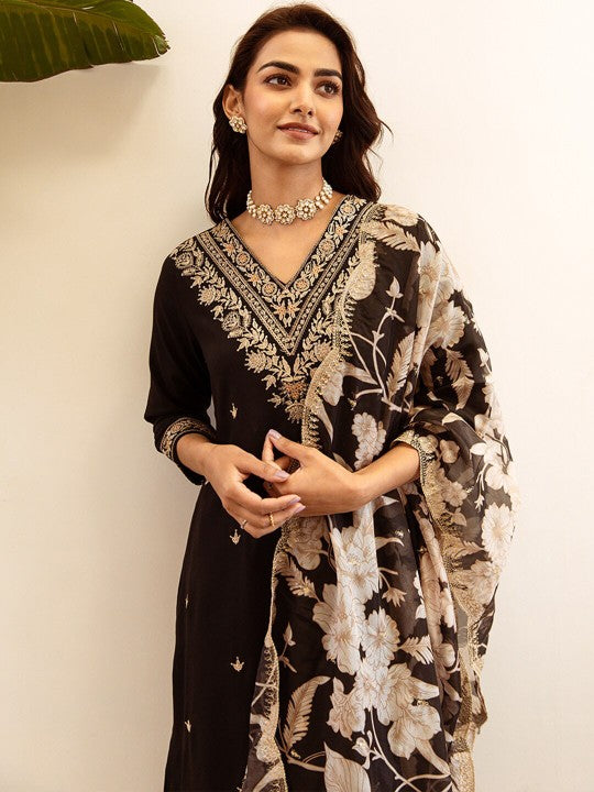 Women's Ethnic Motifs Embroidered Regular Thread Work Kurta with Salwar & Dupatta