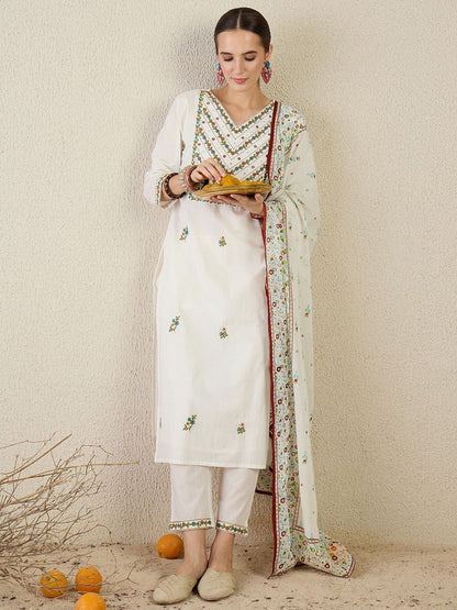 Women Ethnic Motifs Printed Cotton Kurta with Trousers & Dupatta