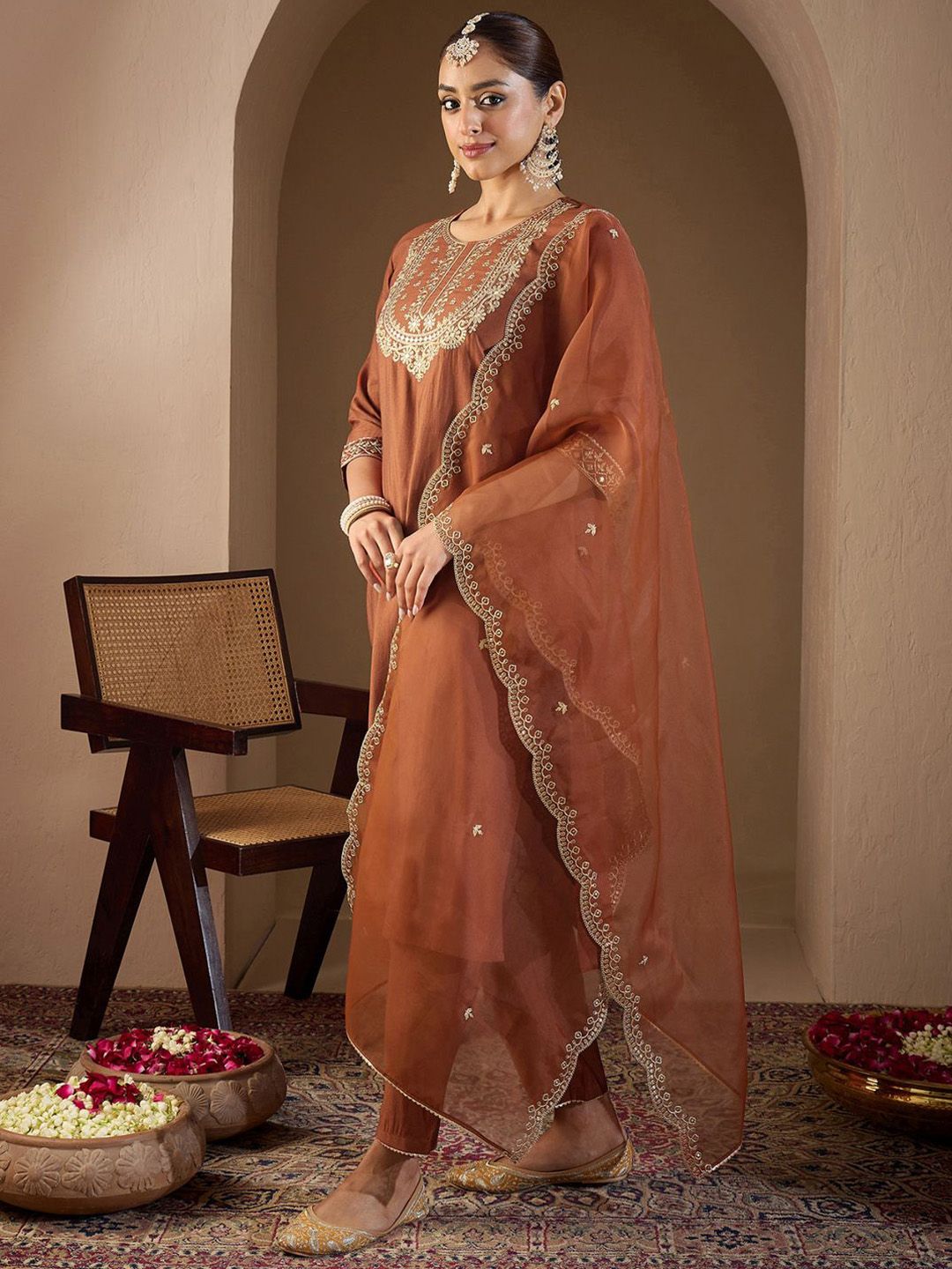 Dhiyona IE Women Ethnic Motifs Embroidered Regular Liva Kurta with Trousers & With Dupatta