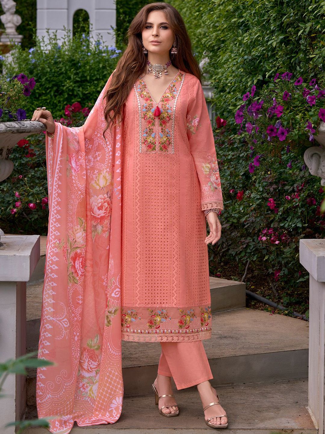 Women Floral Embroidered Regular Mirror Work Pure Cotton Kurta with Trousers & With Dupatta