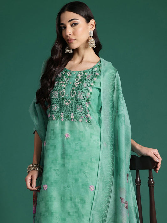 Dhiyona IE Floral Printed Thread Work Chanderi Silk Kurta with Trousers & Dupatta