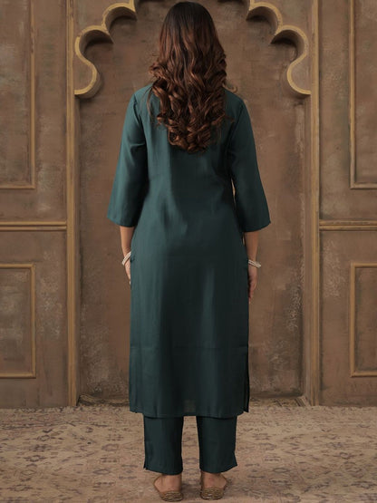 Women Ethnic Motifs Embroidered Kurta with Trousers