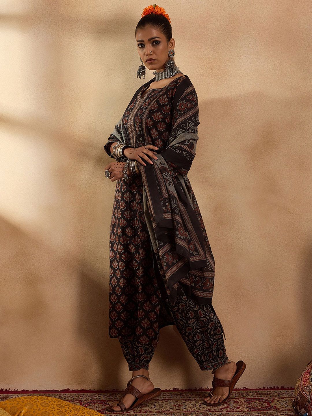 Dhiyona IE Ethnic Motifs Printed Pure Cotton Straight Kurta with Salwar & Dupatta