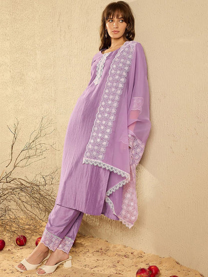 Dhiyona IE Women Floral Embroidered Regular Thread Work Kurta with Trousers & With Dupatta