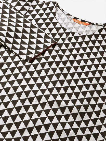 Dhiyona IE Women Black & White Geometric Printed Straight Kurta