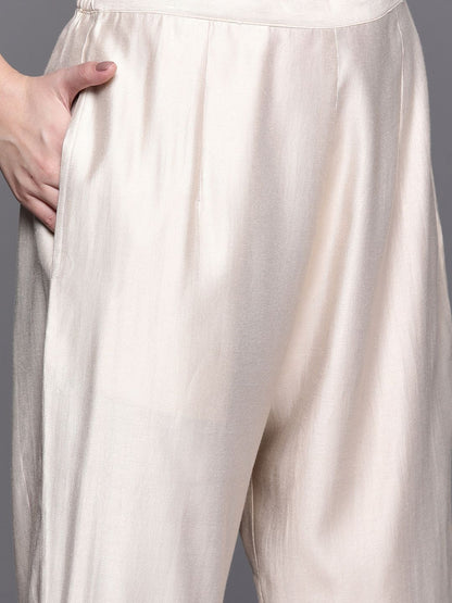 Dhiyona IE Yoke Design Liva Kurta with Trousers & With Dupatta