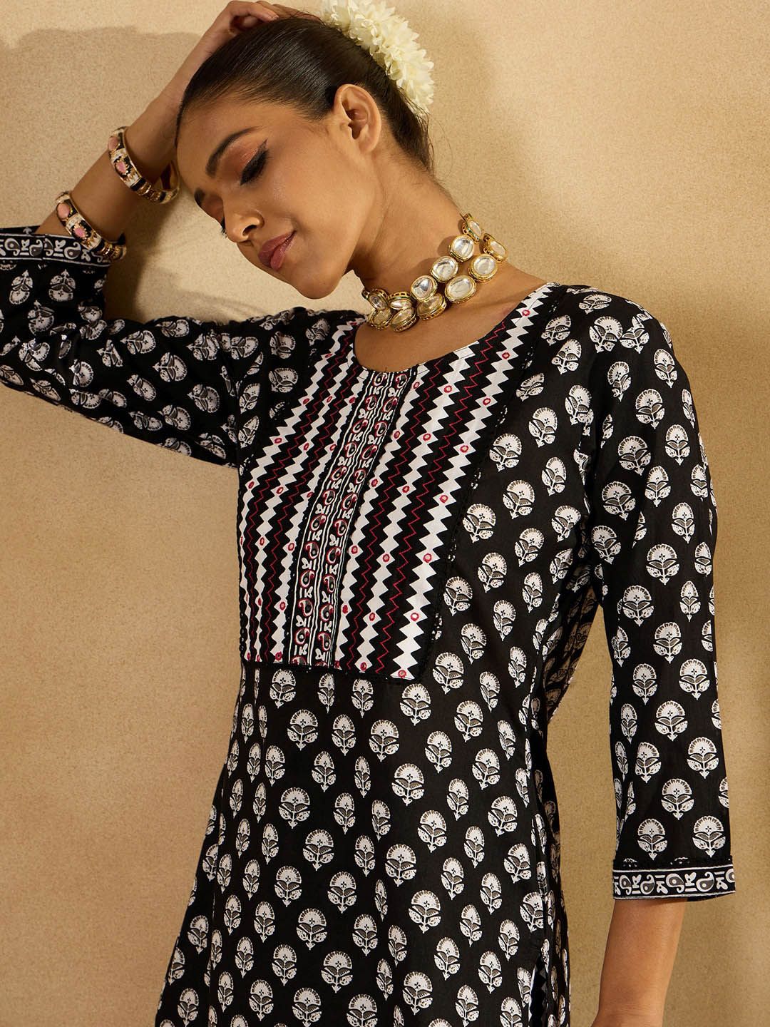 Dhiyona IE Black Ethnic Motifs Printed Round Neck Thread Work Pure Cotton Straight Kurta Set