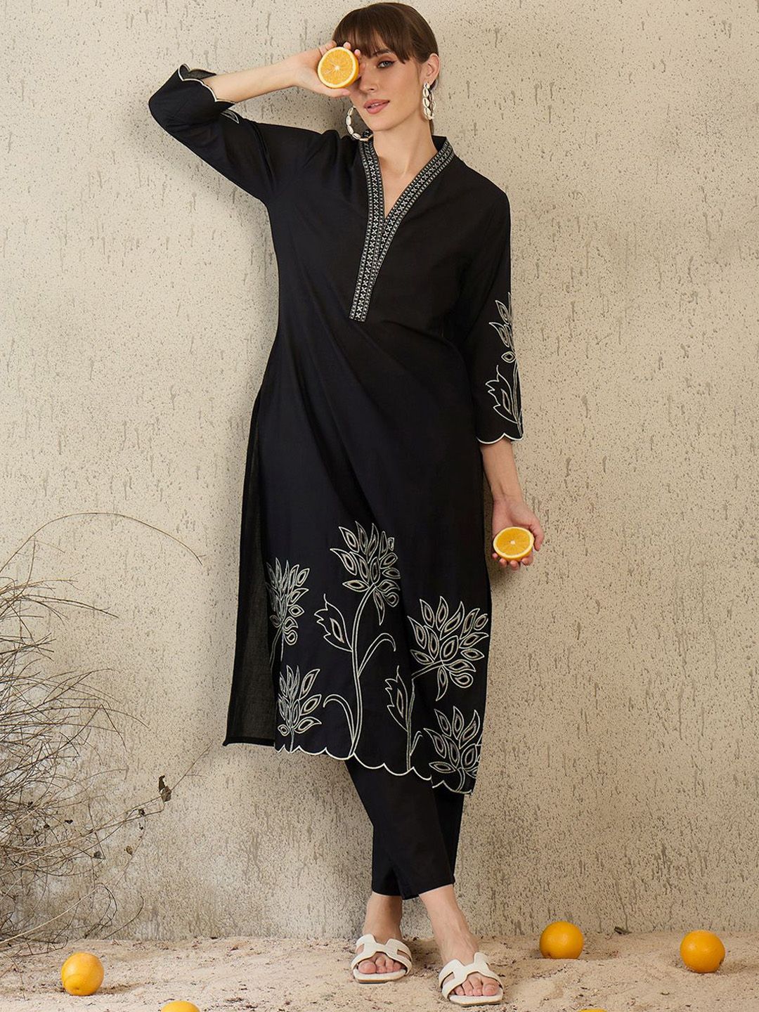 Women Floral Embroidered V-Neck Thread Work Pure Cotton Kurta with Trousers