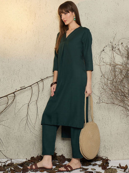 Pleated V-Neck A-Line Kurta With Trousers
