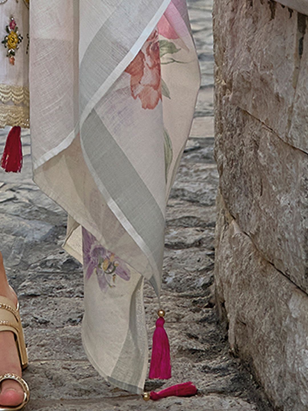 Floral Embroidered Round Neck Pure Cotton Straight Kurta with Trousers & Dupatta